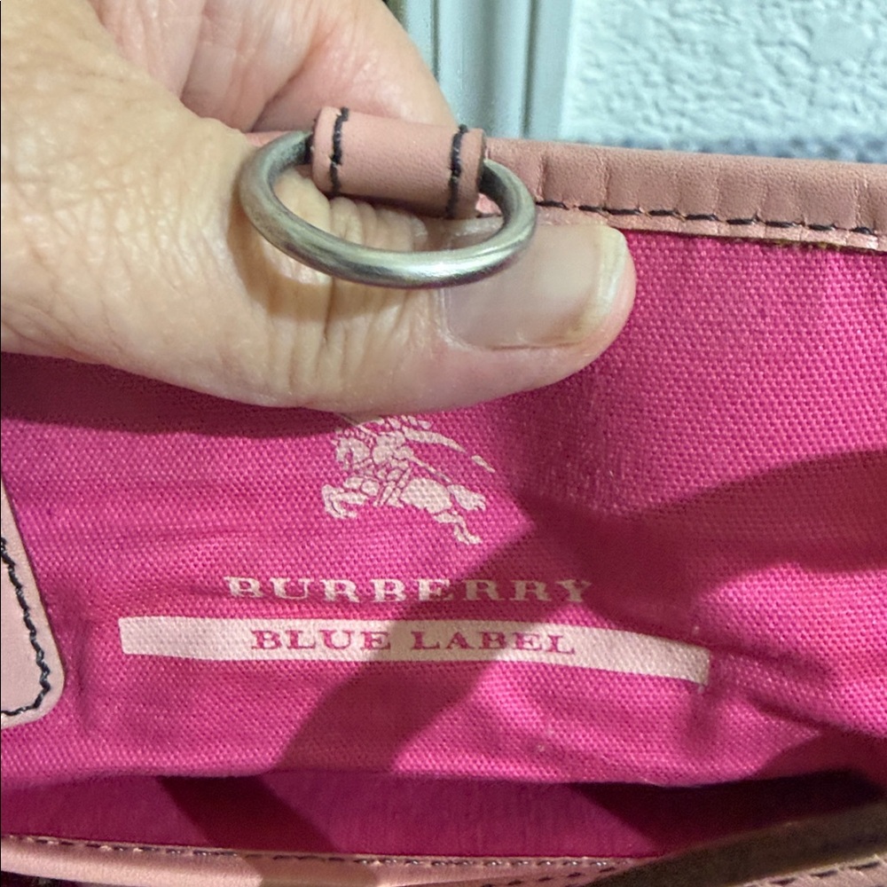 Black and Pink Handbag - Picture 5 of 5